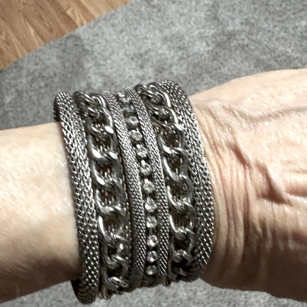 VINTAGE QUALITY METAL MESH CHAIN RHINESTONE FLEXIBLE ADJUSTABLE CUFF BRACELET